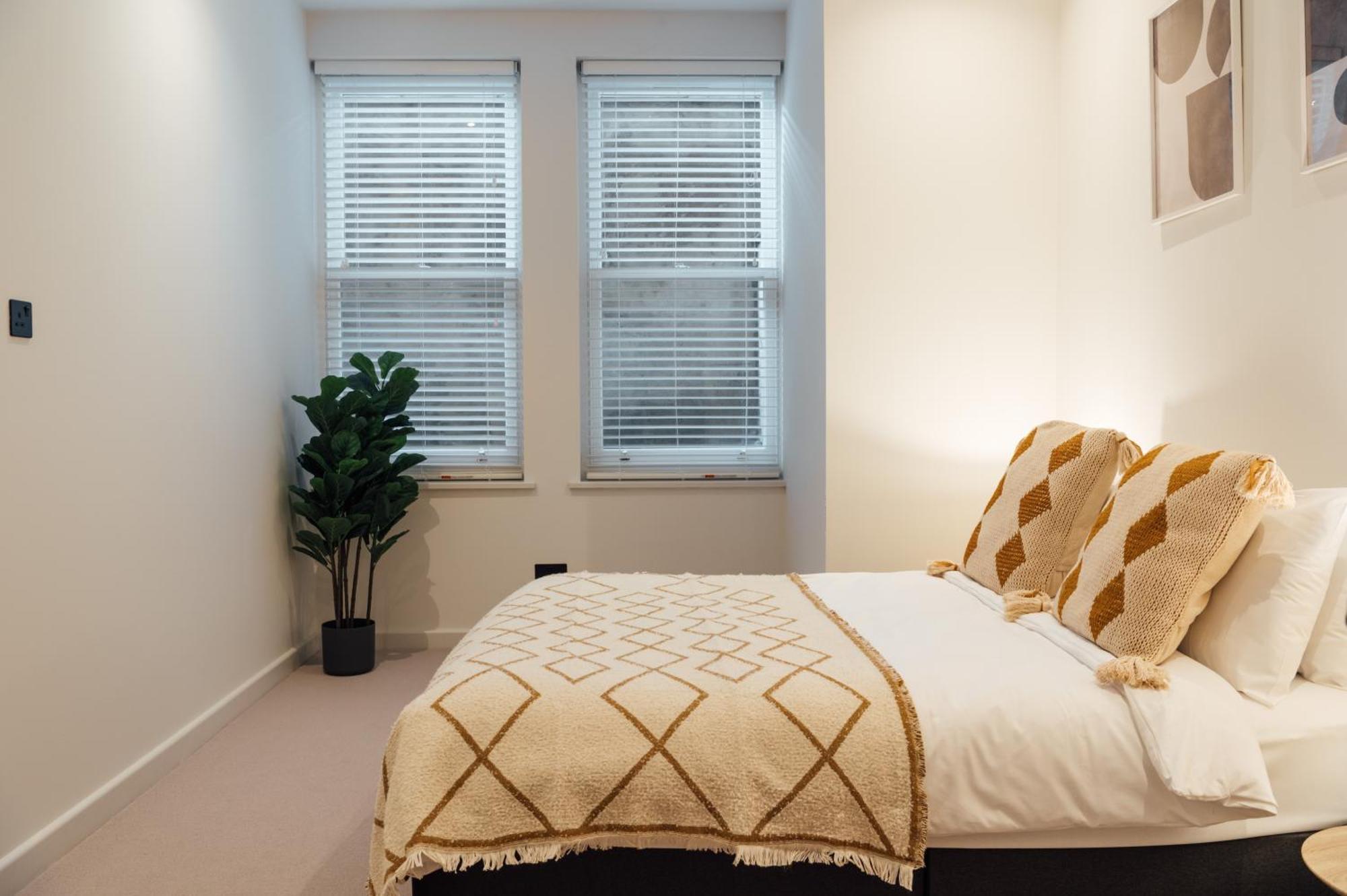 Luxurious & Modern London Apartment In Honor Oak Экстерьер фото